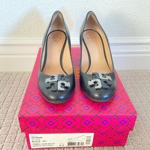 Tory Burch Lowell Wedge size 8.5